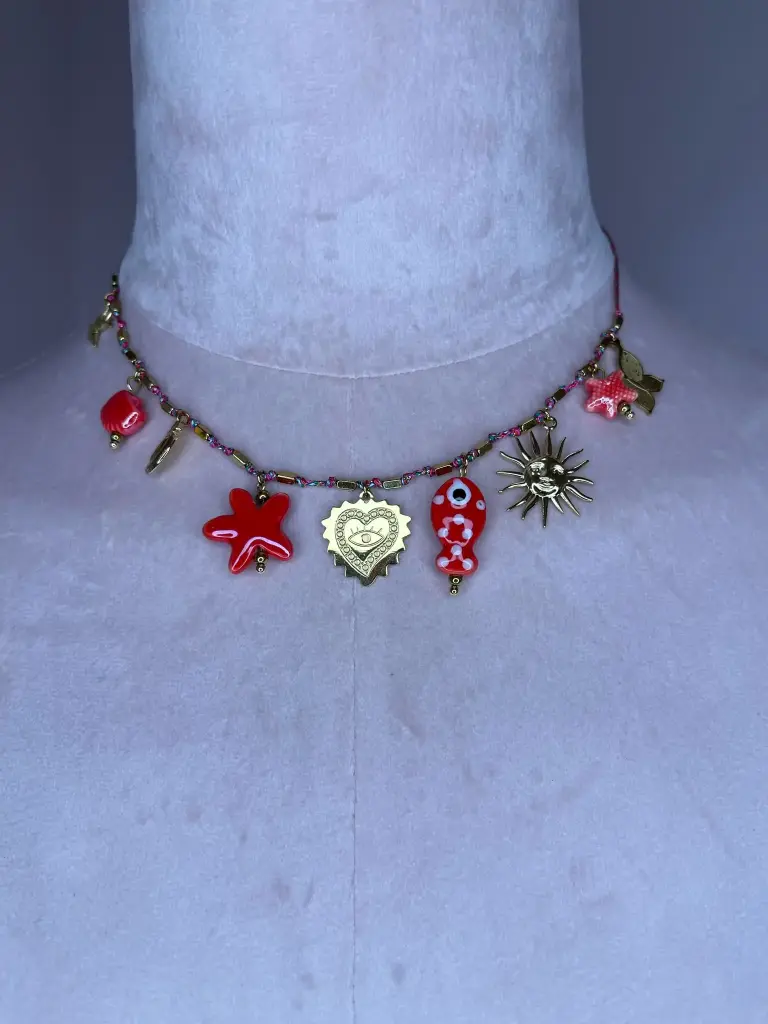 Collier pendentifs poissons, étoiles de mer