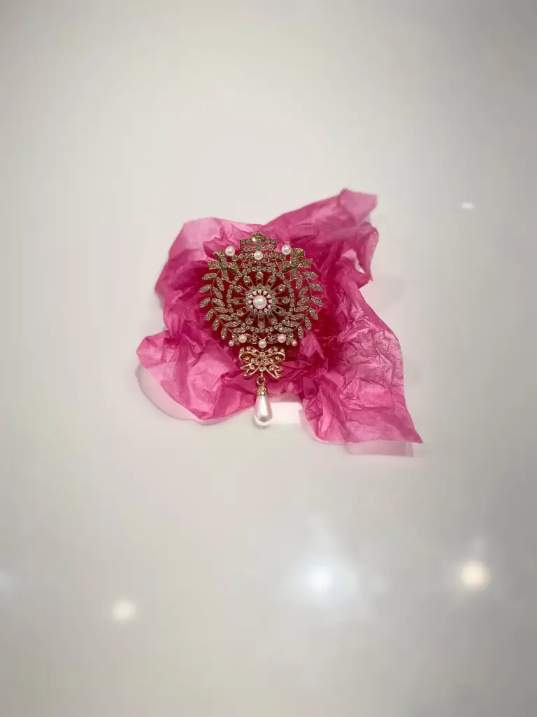 Broche Medaillon perle