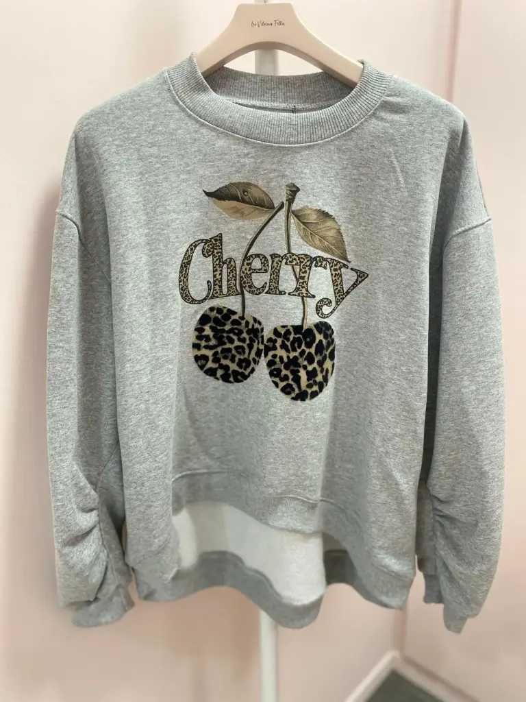 Sweat Cherry Leo- Overzise