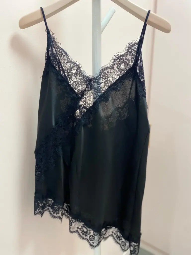 Top satin asymetrique dentelle- TU