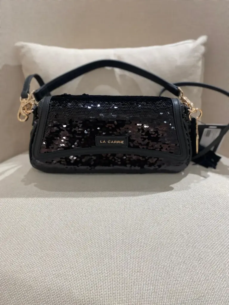 Pochette NIGHT EDITION la Carrie