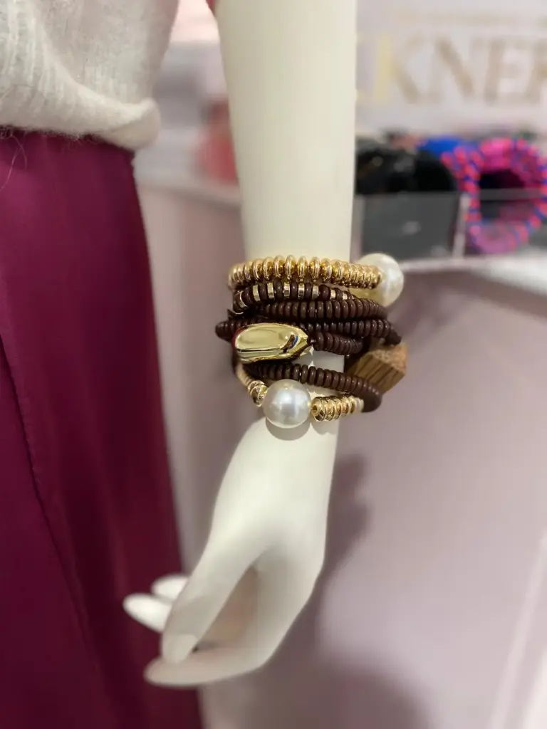 Set bracelets