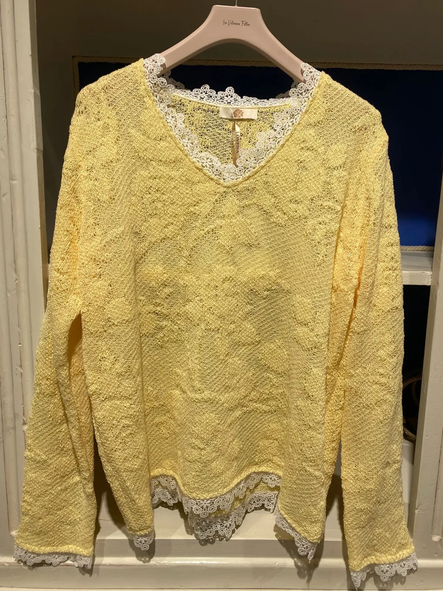 Pull ajouré col/bord dentelle-TU