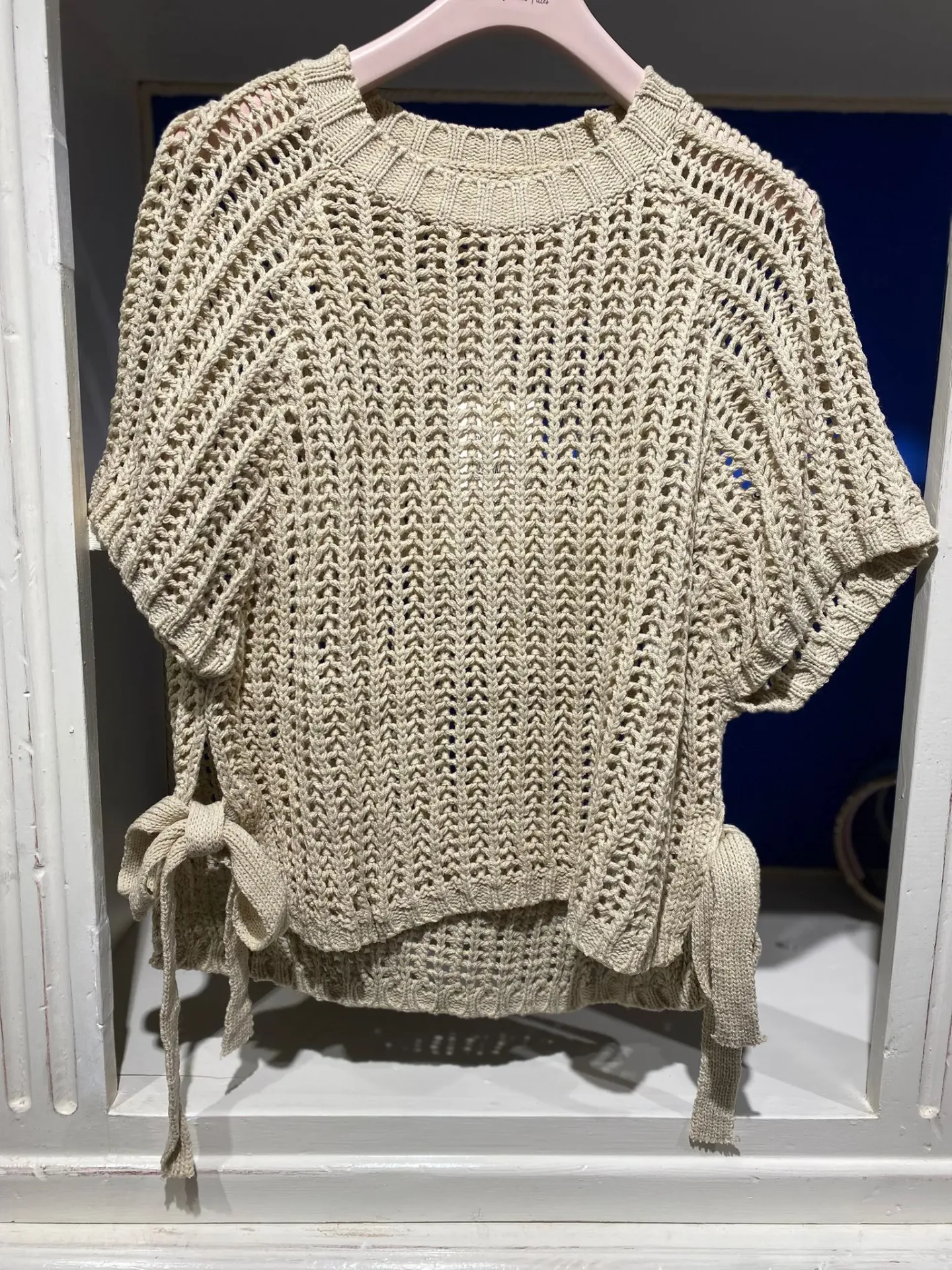 Pull ajouré noeuds cotés-TU