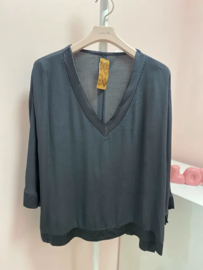 Blouse col V et bord satin- TU