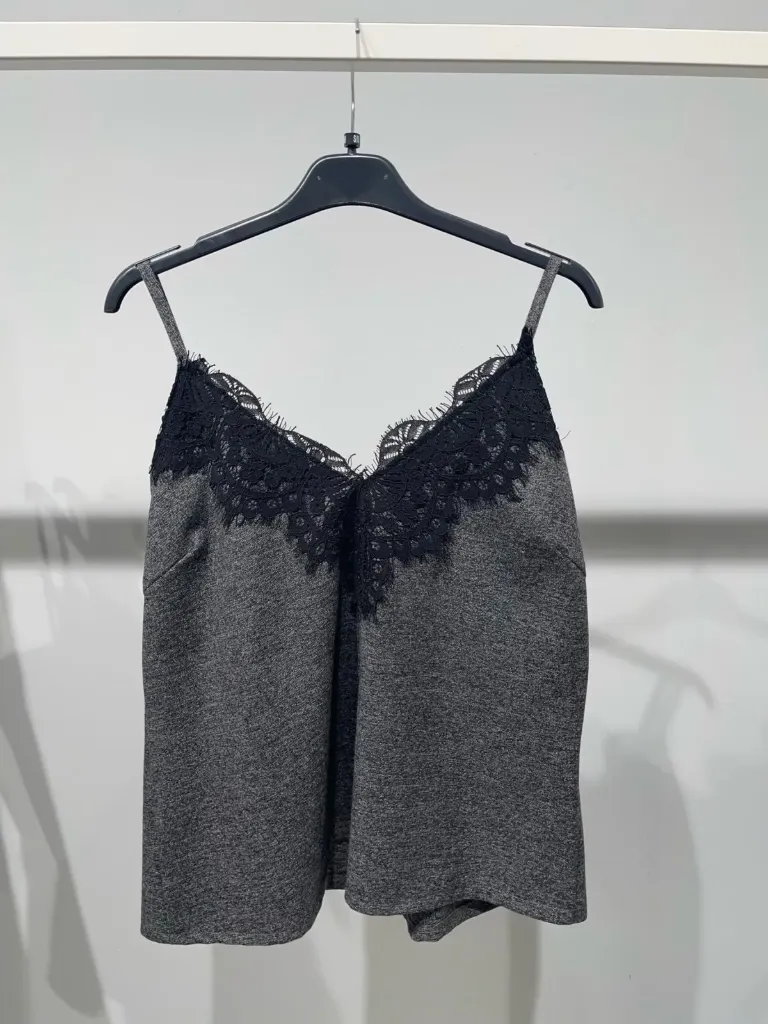 Top chiné gris dentelle