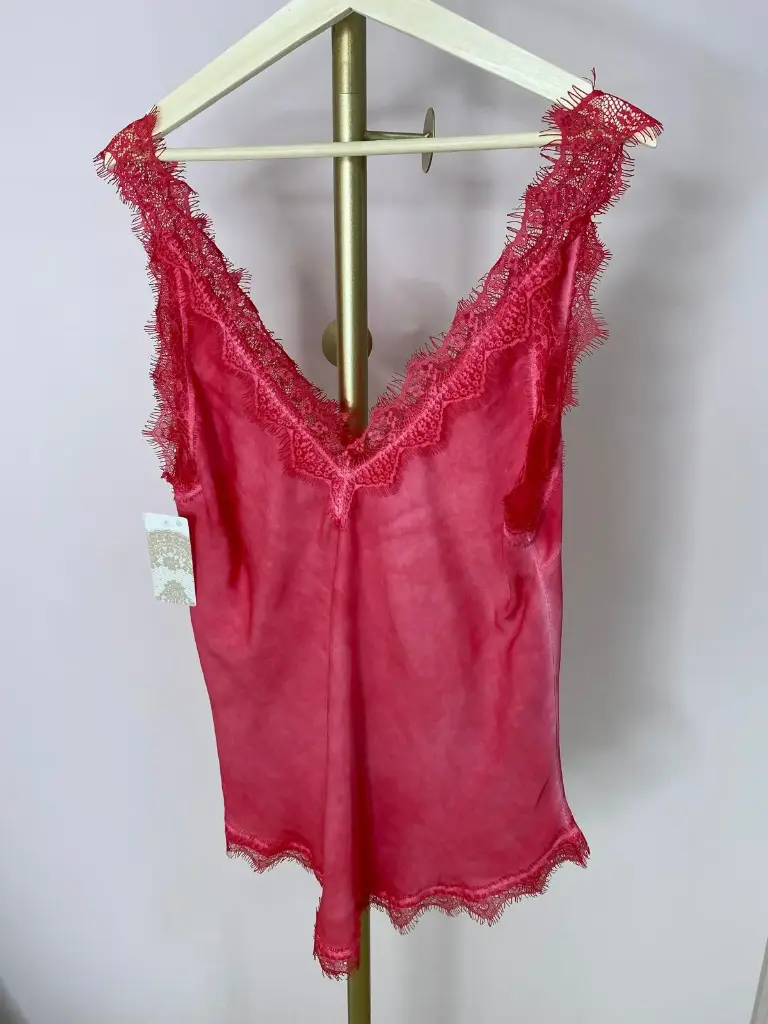 Top satin avec dentelle