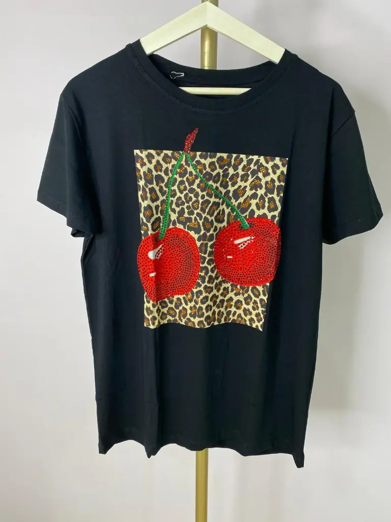 Tshirt cerises et léopard