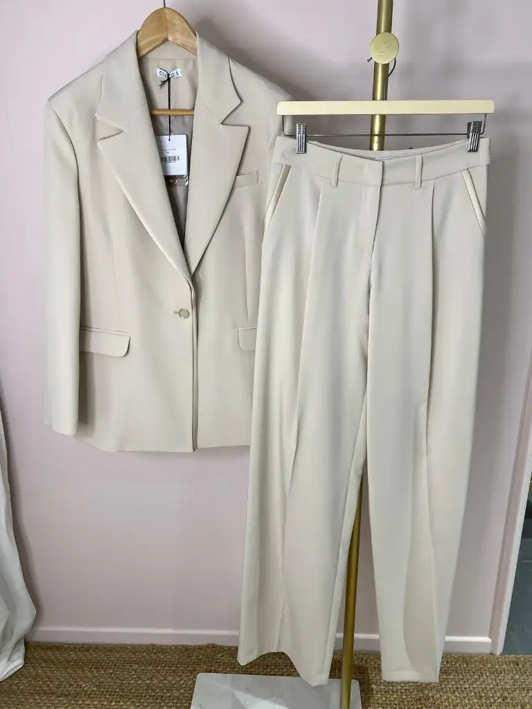 Ensemble tailleur-pantalon (S)