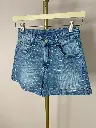 Short en jeans, paillettes