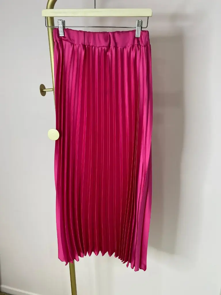 Jupe longue plissée, satinée (Fushia)