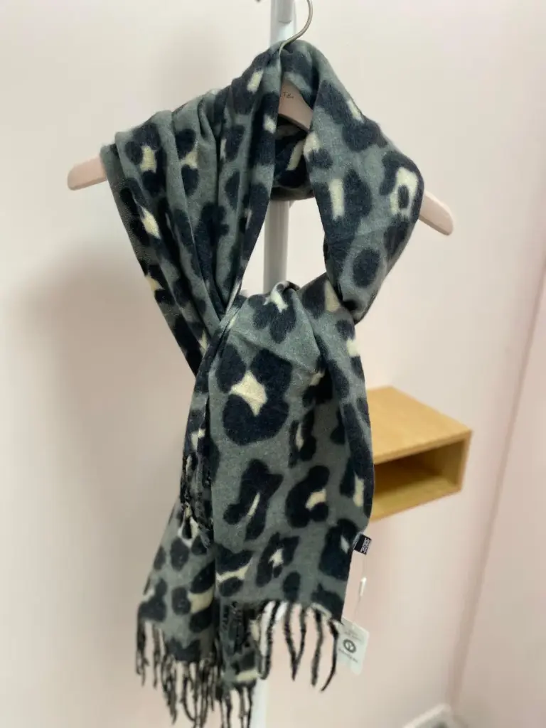 Echarpe Leo- 70 Visc/30Laine